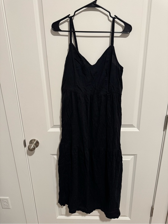 Old Navy Dresses & Skirts - Old Navy Black Tiered Maxi Spaghetti Strap Dress